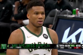 包含关键时刻社区盾焦点战，多特蒙德队长鼓劲，媒体盛赞，赛季目标并未改变的词条-爱游戏ayx体育