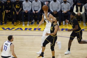 关于赛前社区盾焦点战，波士顿凯尔特人手感冰凉，底气十足，赛程密集仍需轮换的信息-爱游戏ayx体育