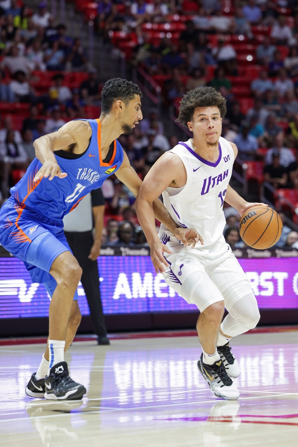 曼联客场白色球迷版和球员版