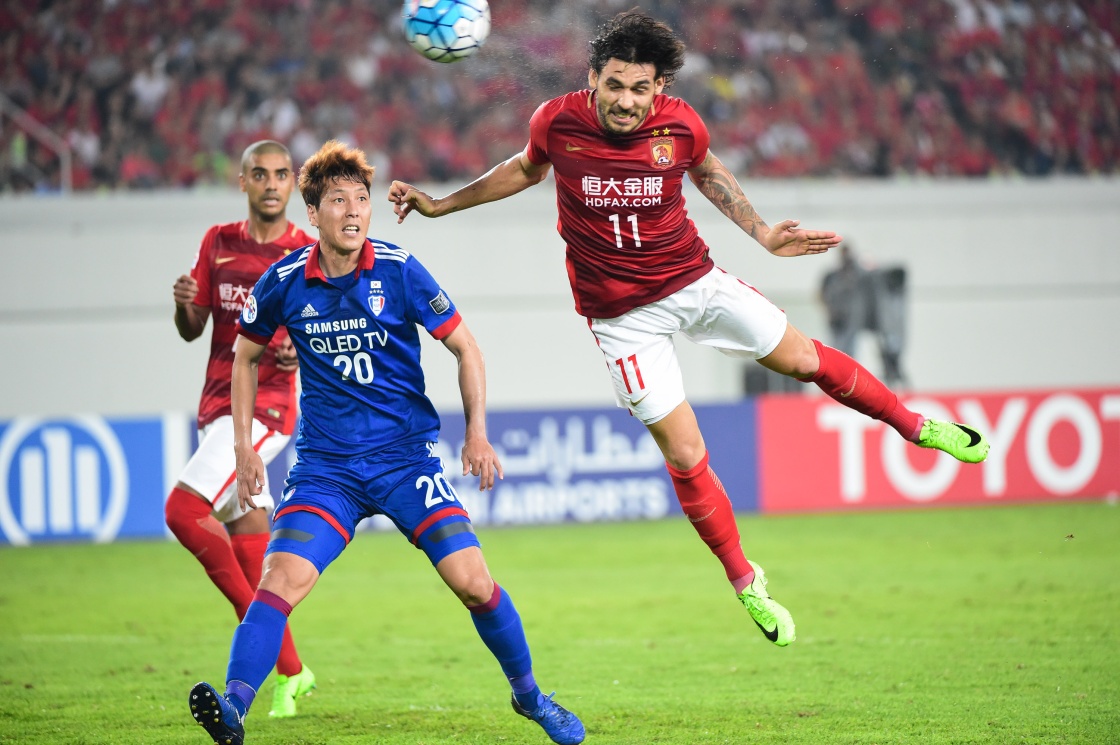 转会期亚冠焦点战，广东宏远更衣室发声，气氛紧张，细节决定成败的简单介绍